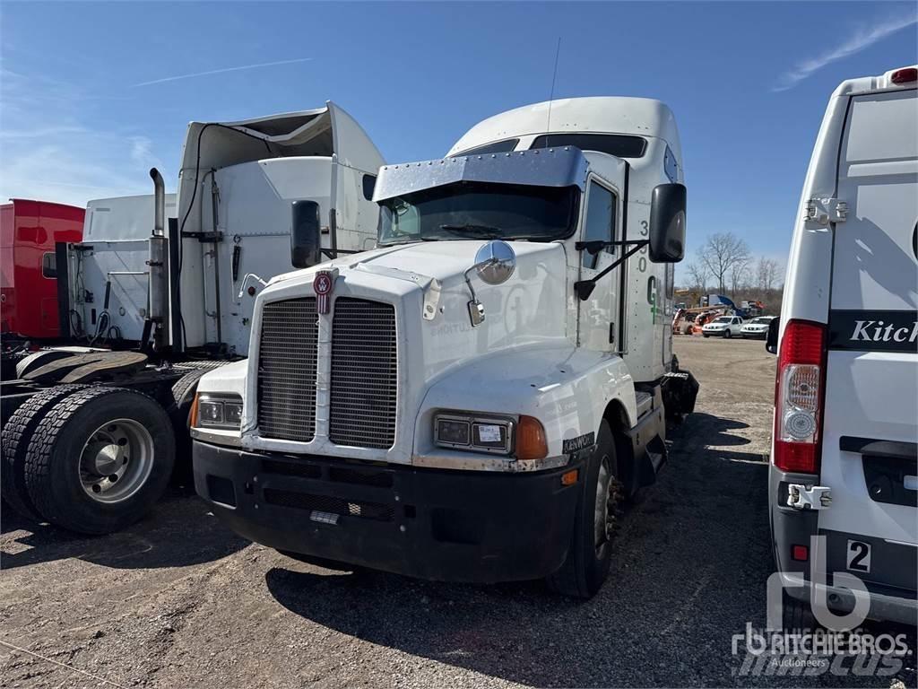 Kenworth T600 Trekkers