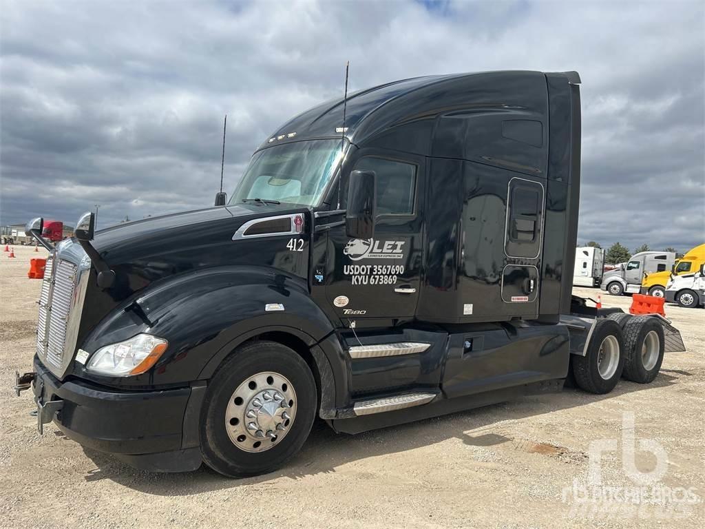 Kenworth T680 Trekkers