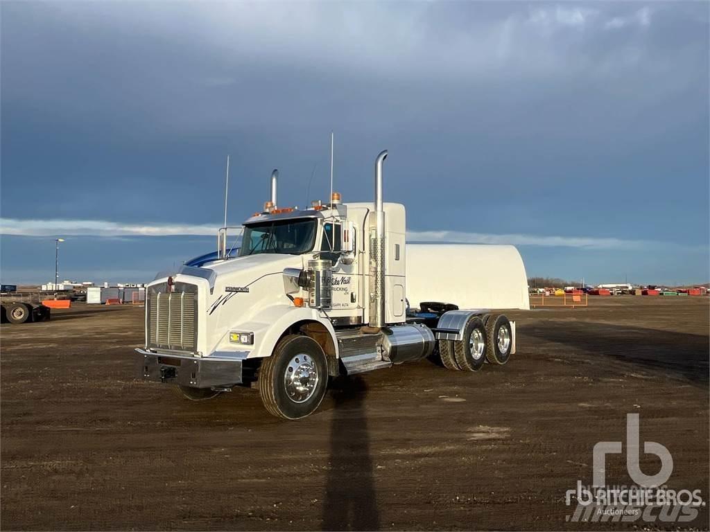Kenworth T800 Trekkers