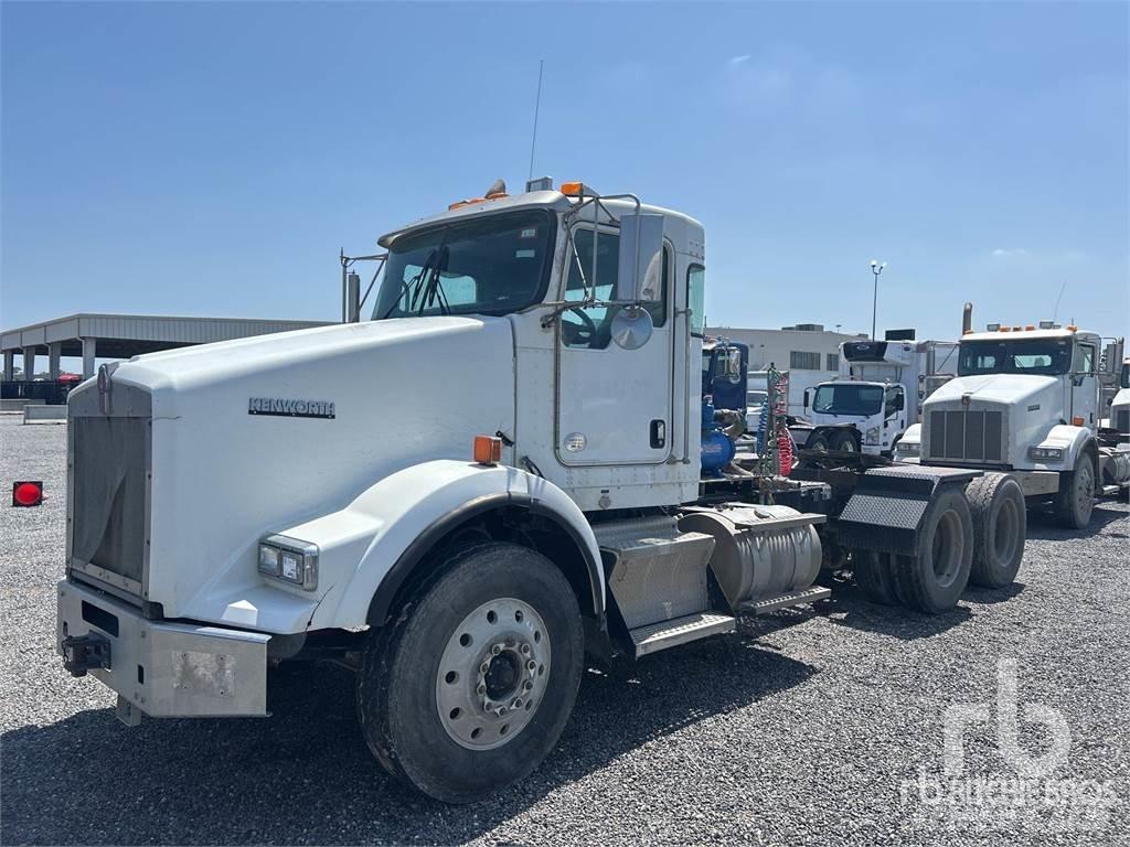 Kenworth T800 Trekkers