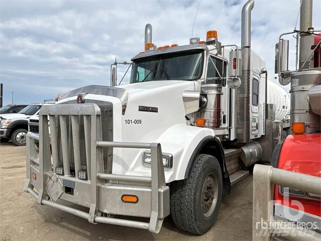 Kenworth T800 Tankwagen