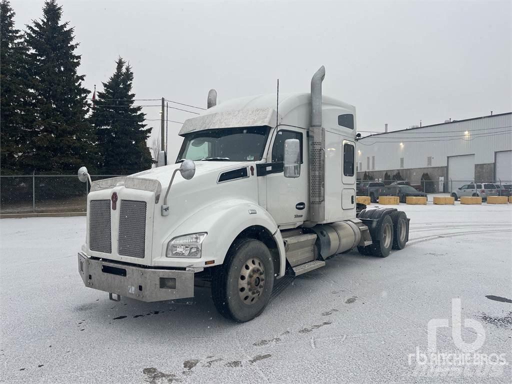 Kenworth T880 Trekkers