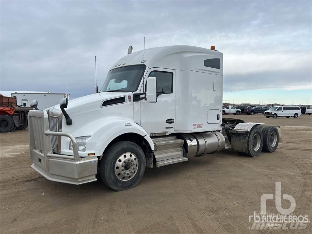 Kenworth T880 Trekkers