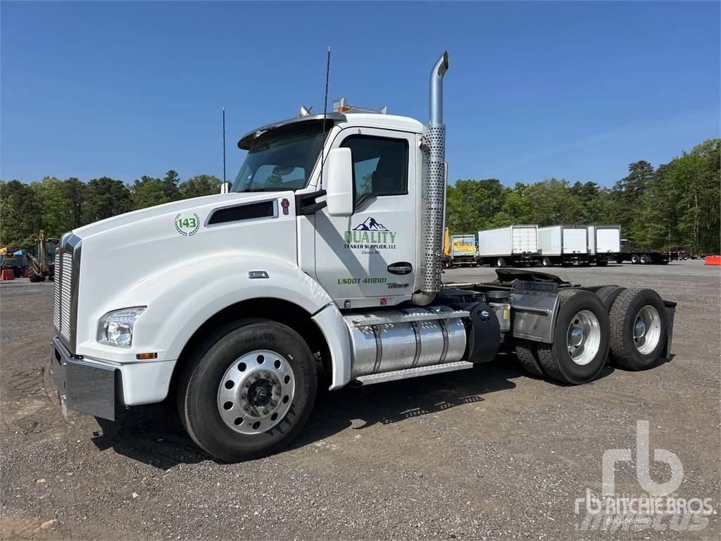 Kenworth T880 Trekkers
