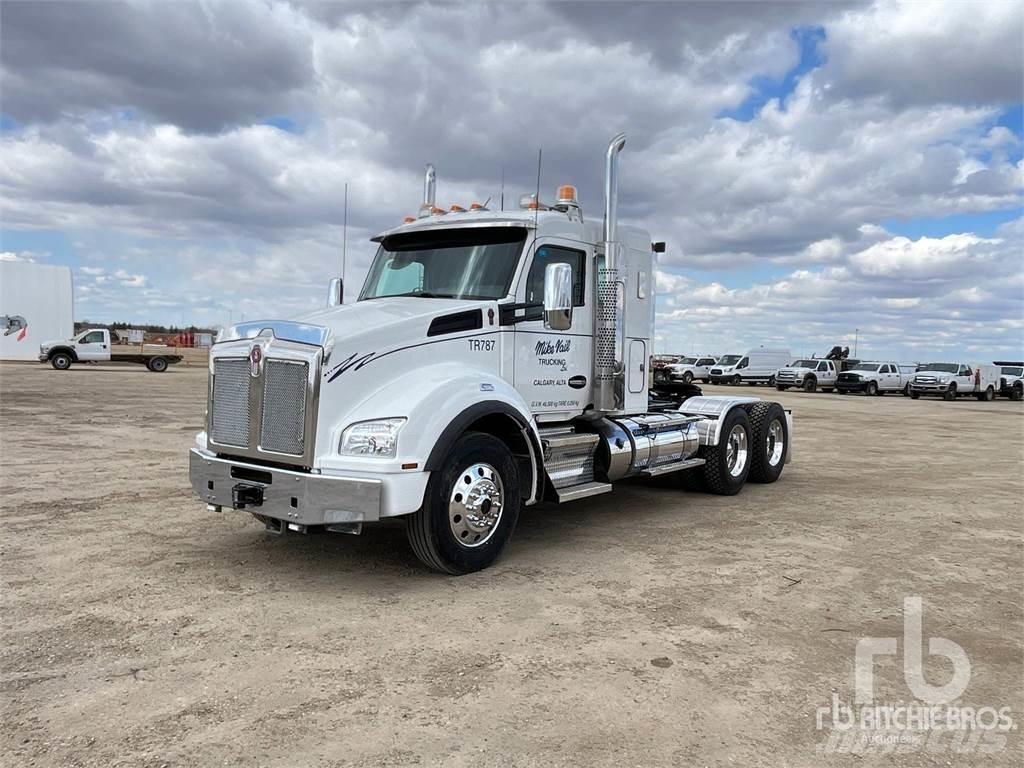 Kenworth T880 Trekkers