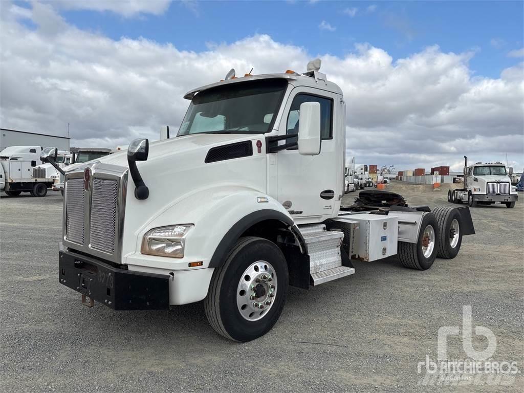 Kenworth T880 Trekkers