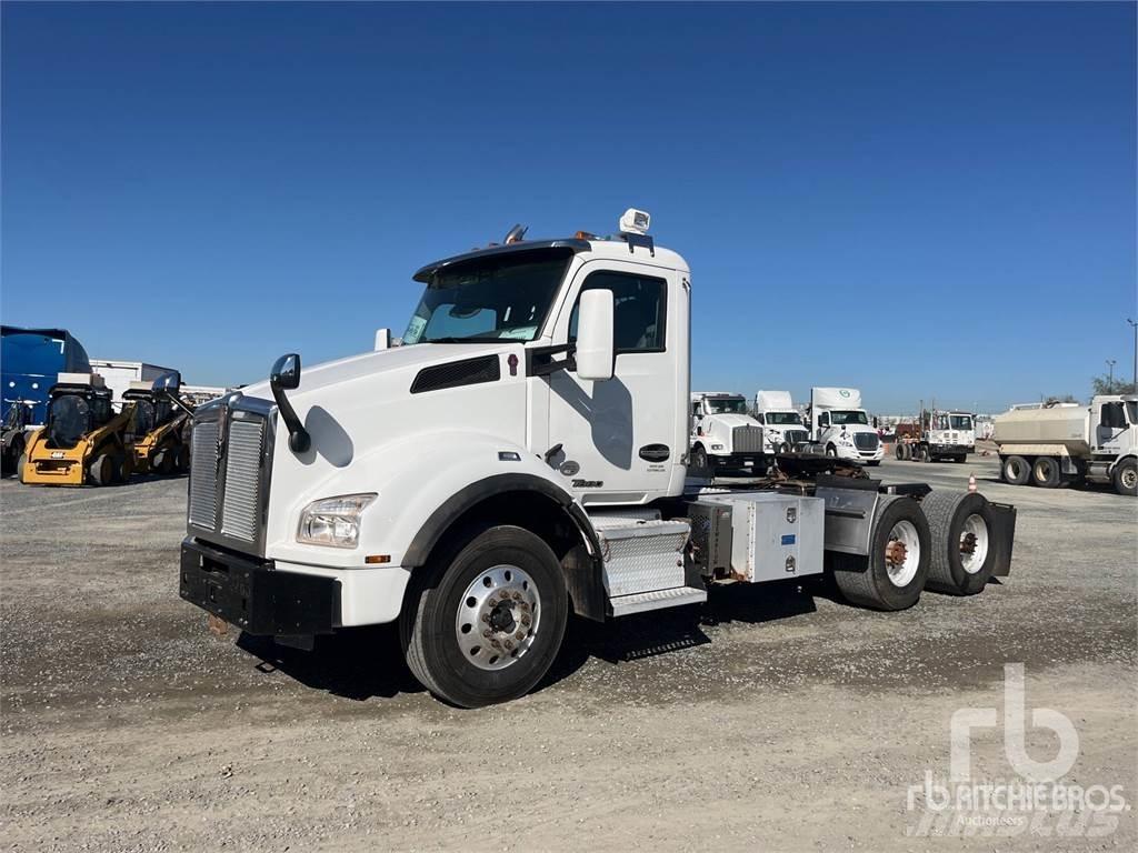 Kenworth T880 Trekkers