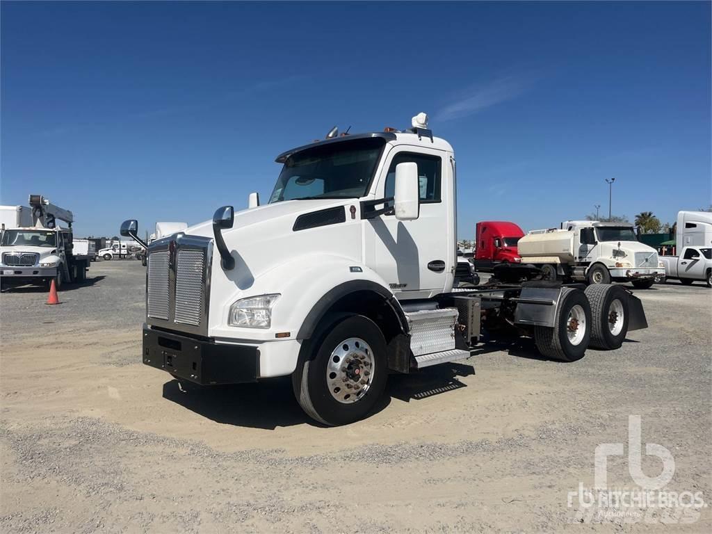 Kenworth T880 Trekkers