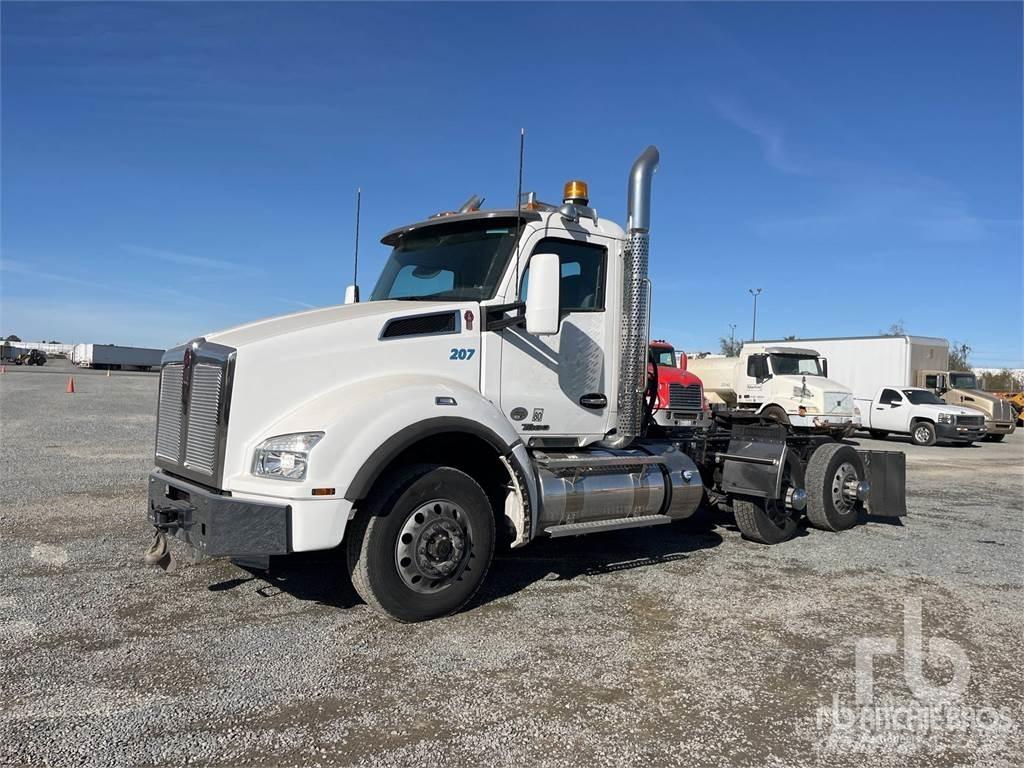 Kenworth T880 Trekkers