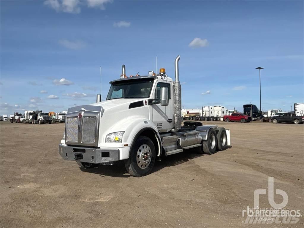 Kenworth T880 Trekkers