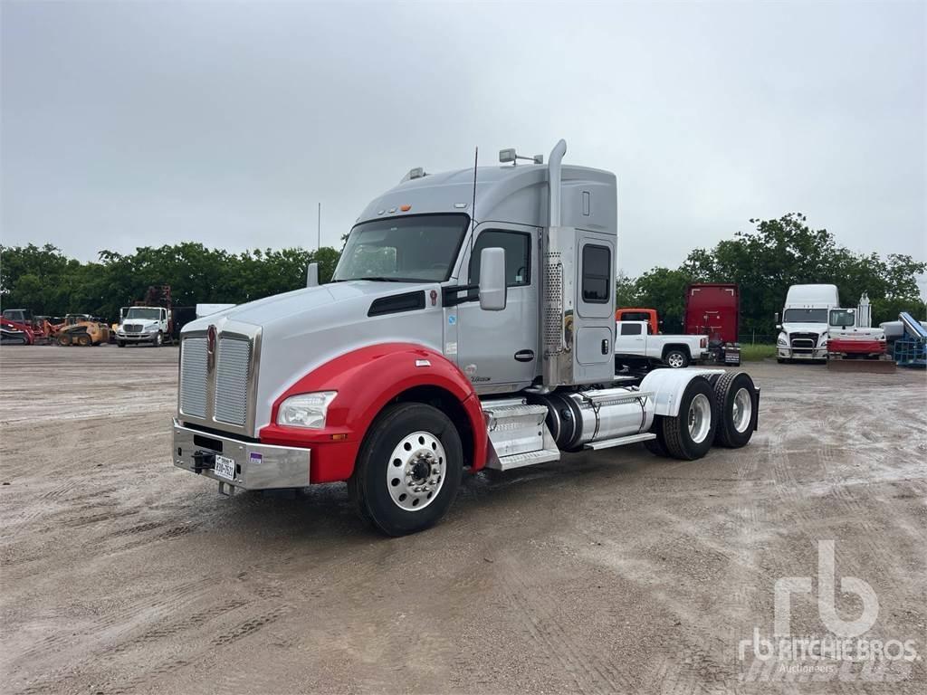 Kenworth T880 Trekkers