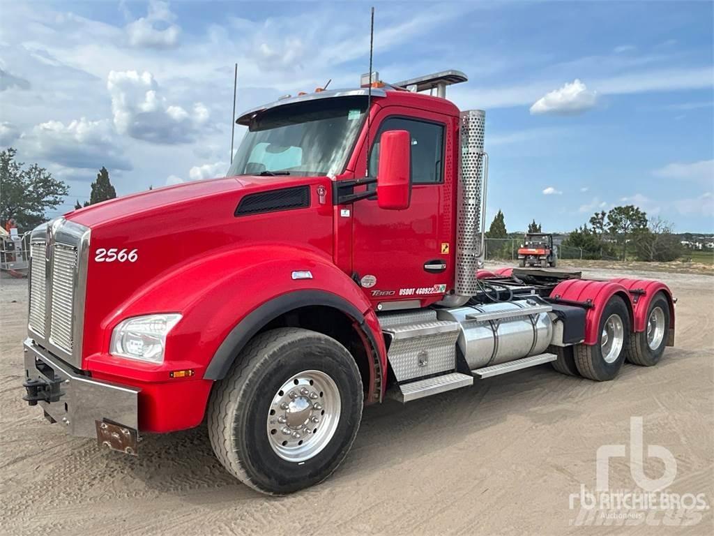 Kenworth T880 Trekkers