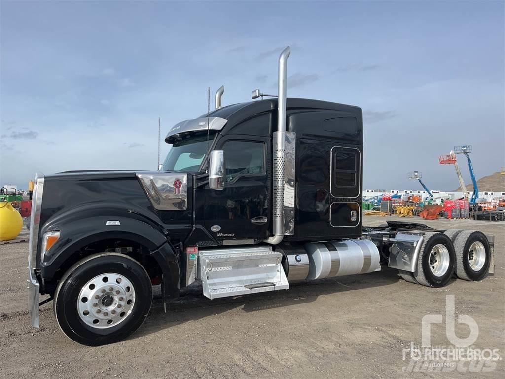 Kenworth T990 Trekkers