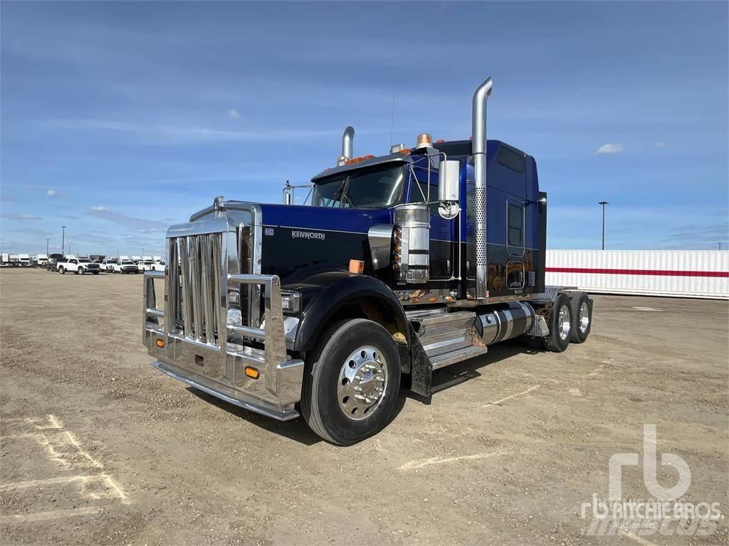 Kenworth W900 Trekkers
