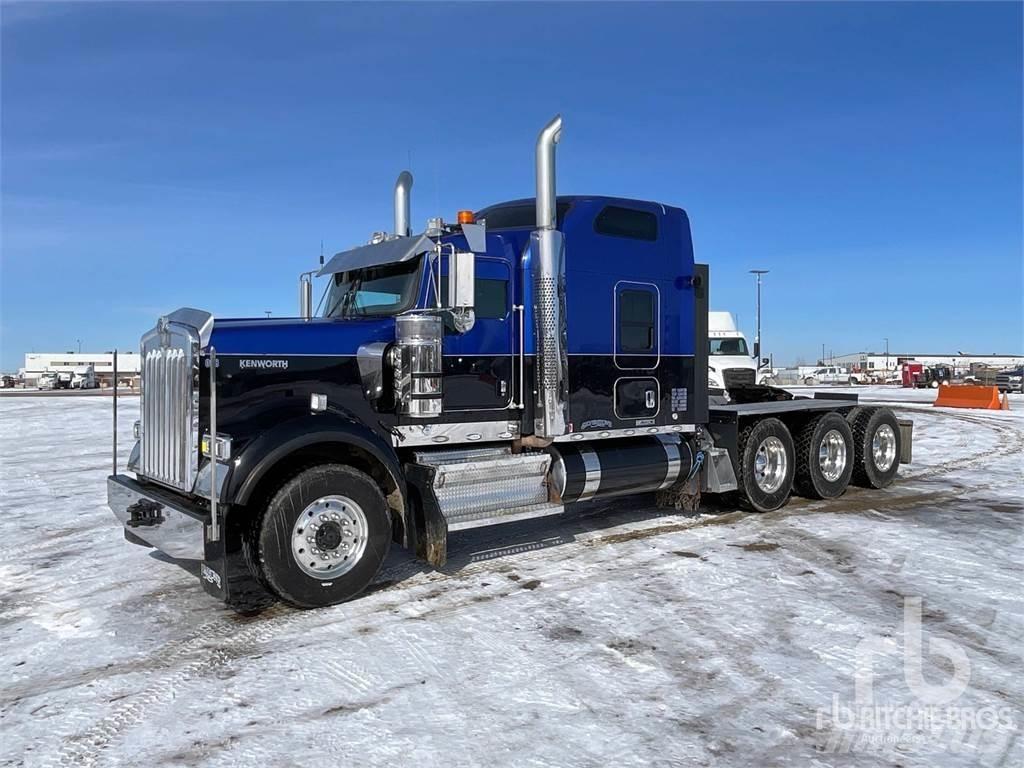 Kenworth W900 Trekkers