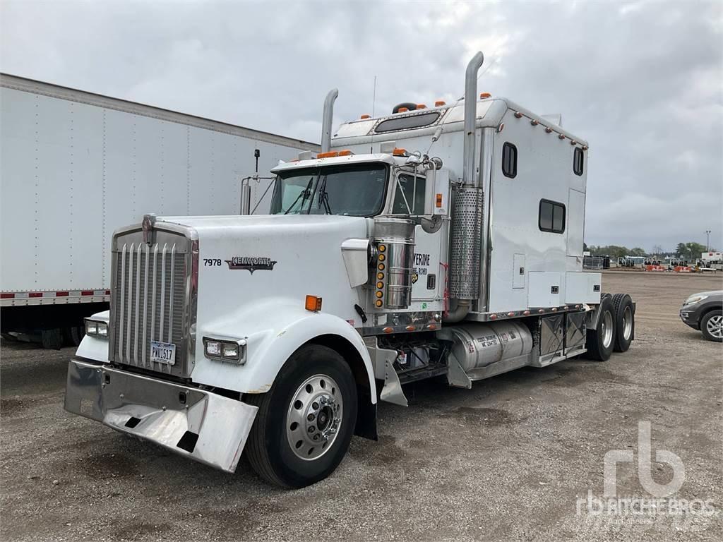 Kenworth W900 Trekkers
