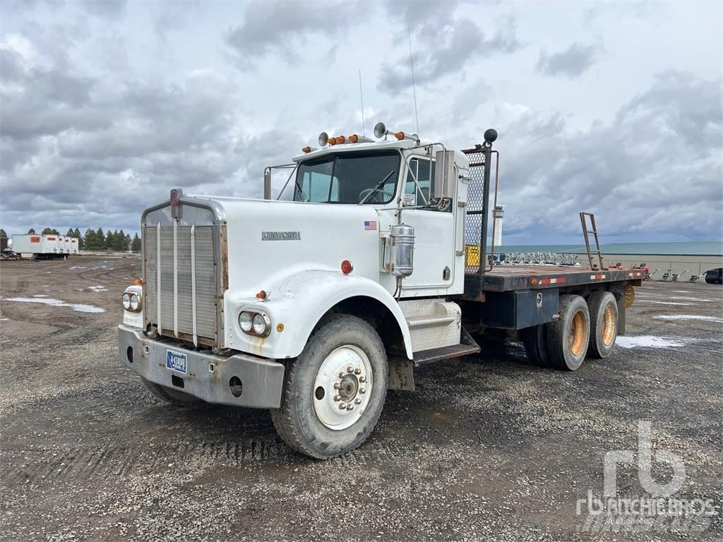 Kenworth W900 Platte bakwagens