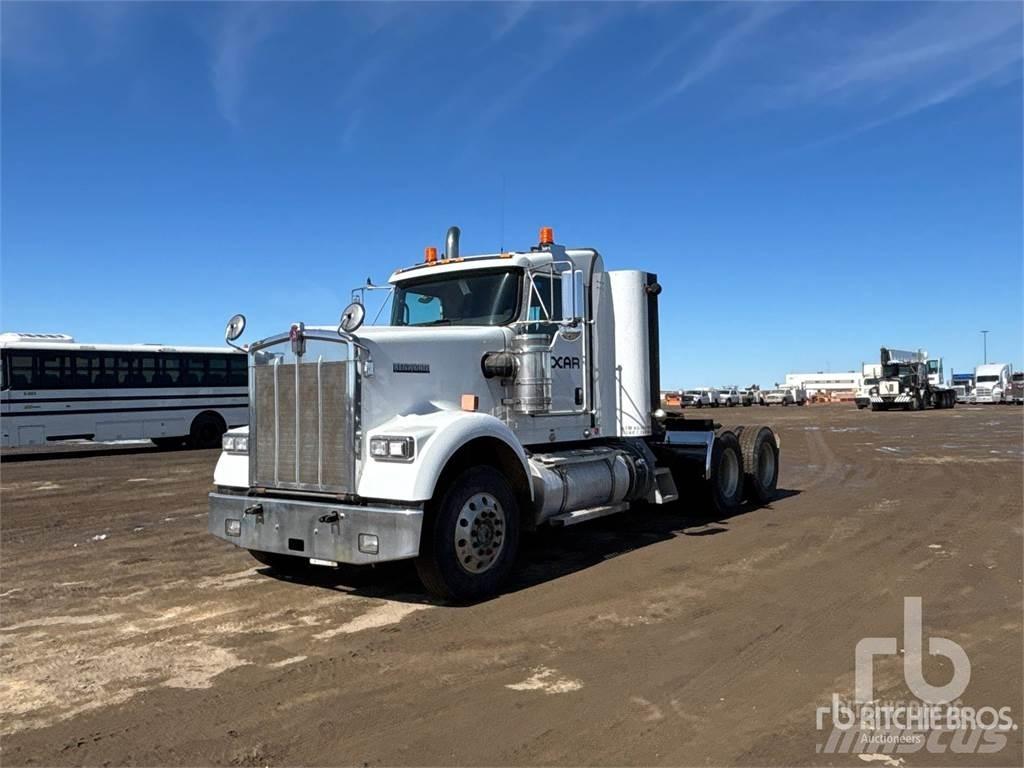 Kenworth W900 Trekkers