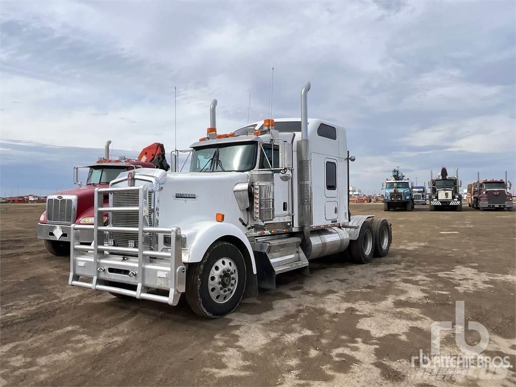 Kenworth W900 Trekkers