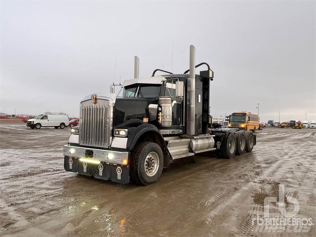 Kenworth W900 Trekkers