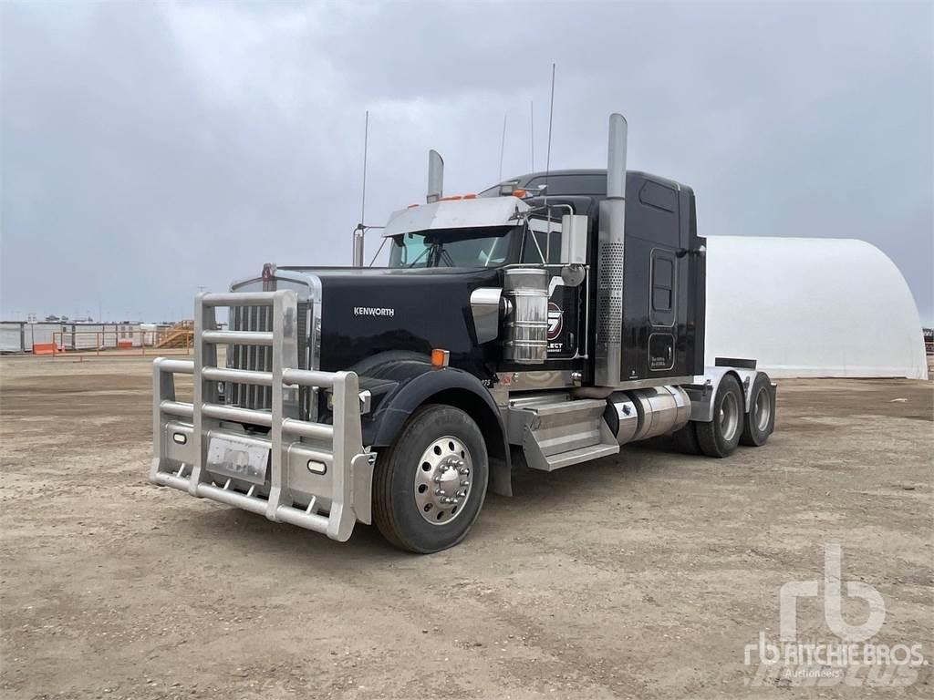 Kenworth W900 Trekkers