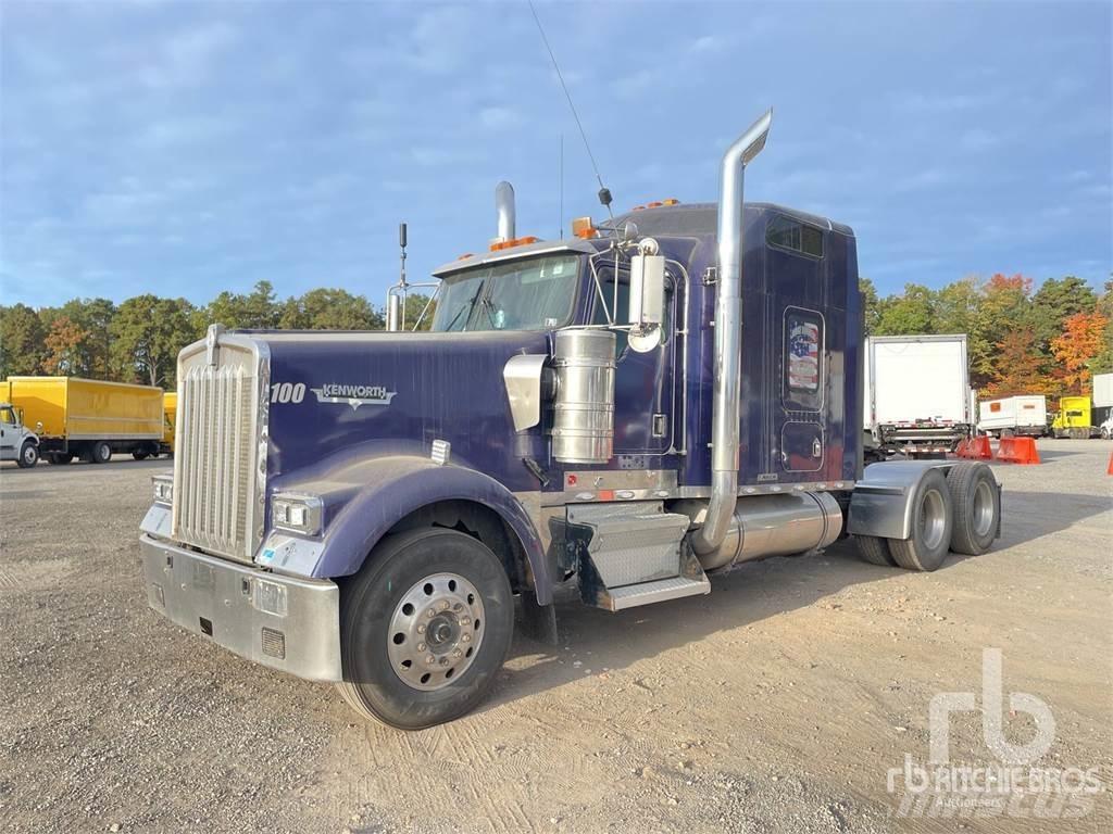 Kenworth W900 Trekkers