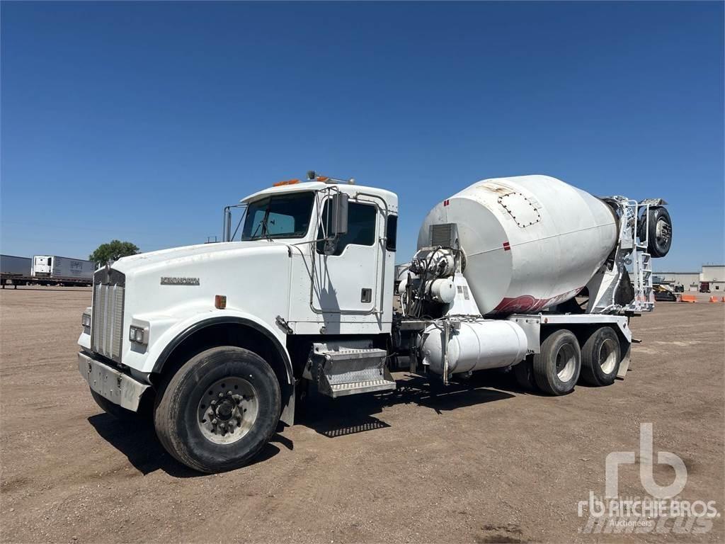 Kenworth W900 Betonmixers en pompen