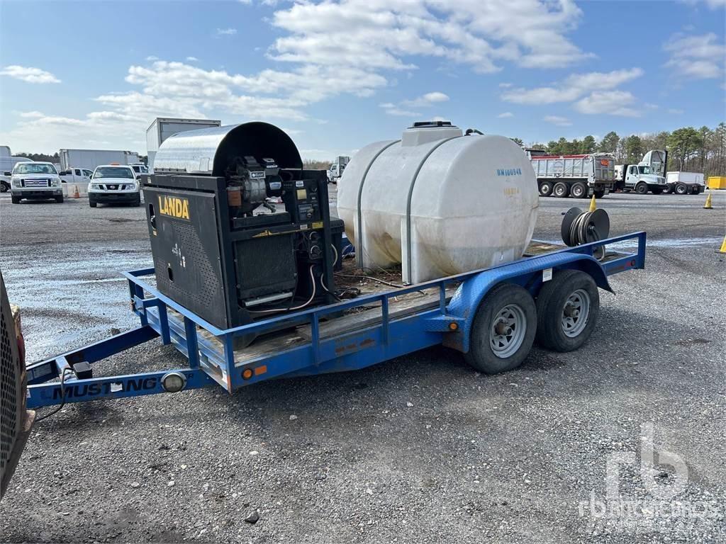  LANDA 38 ft T/A Lagedrukreinigers