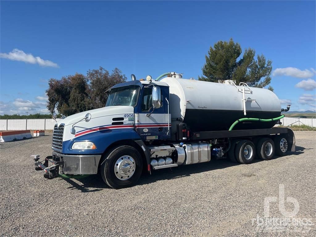 Mack CX613 Water tankwagens
