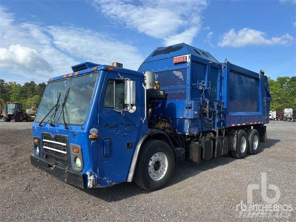 Mack LEU613 Vuilniswagens