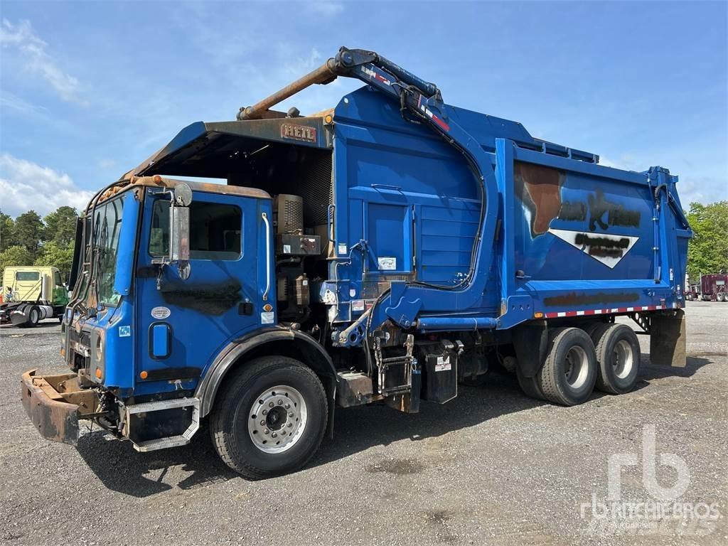 Mack MRU613 Vuilniswagens