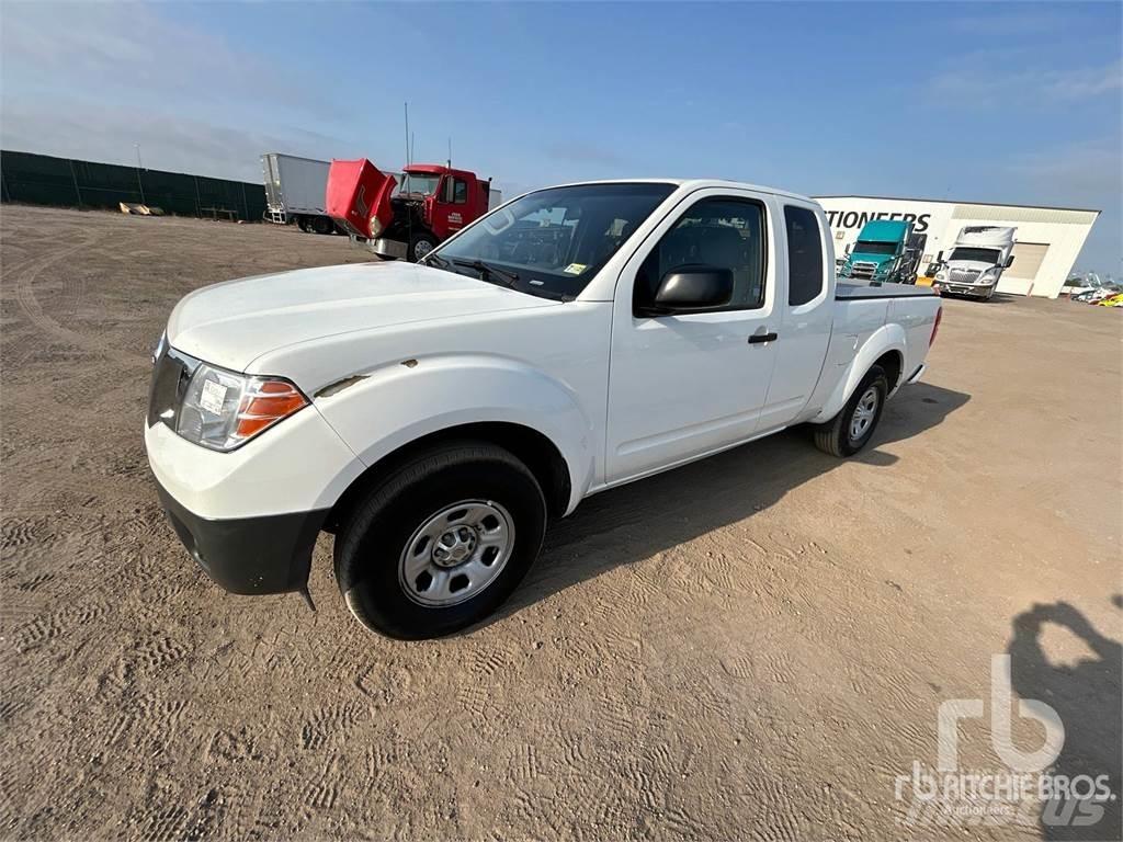 Nissan FRONTIER Bestelwagens met open laadbak