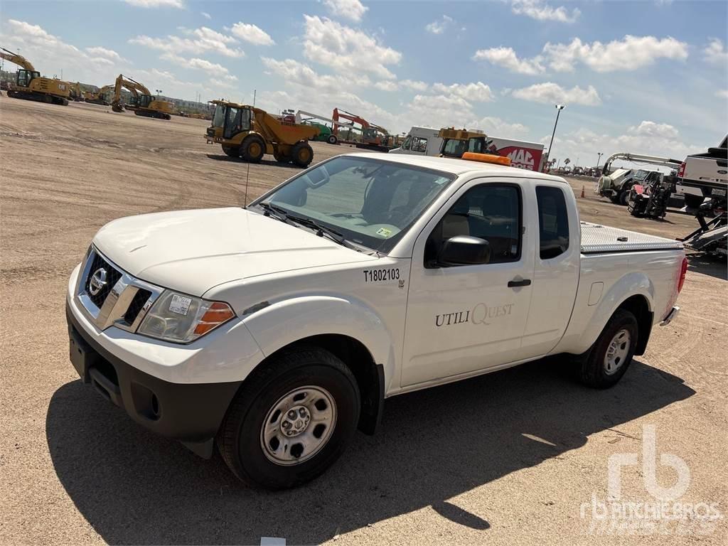 Nissan FRONTIER Bestelwagens met open laadbak
