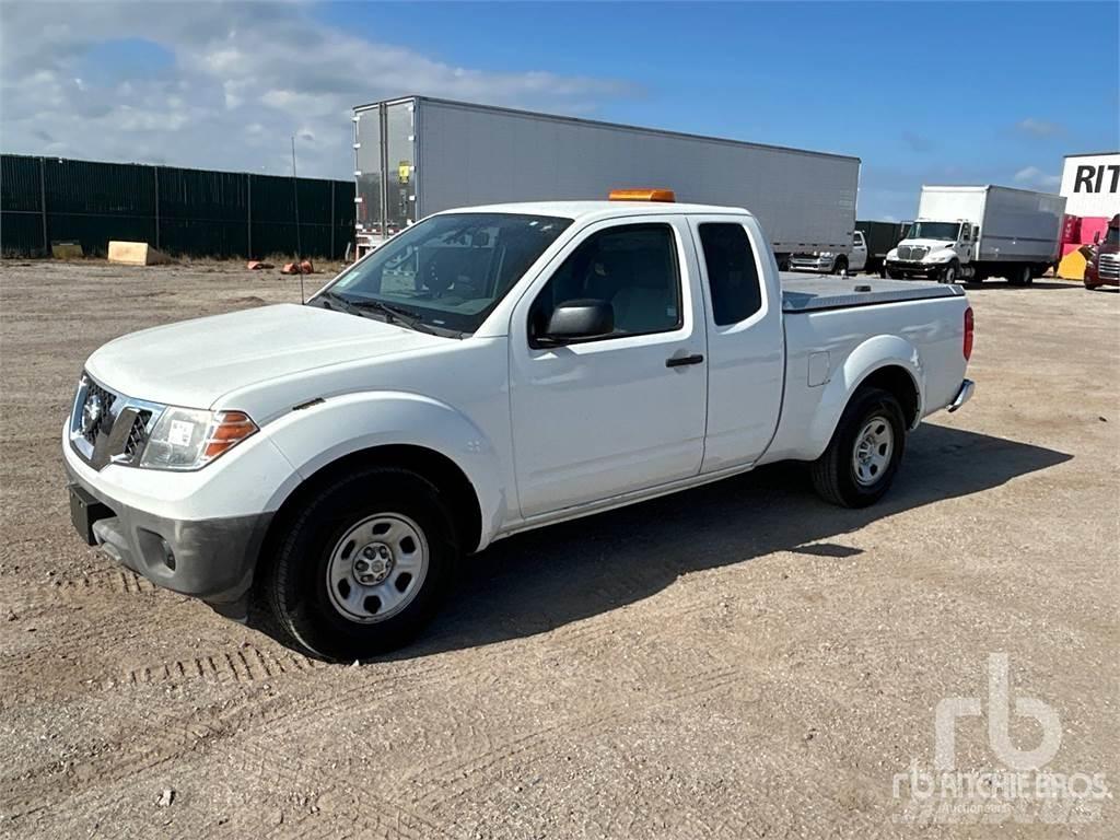 Nissan FRONTIER Bestelwagens met open laadbak