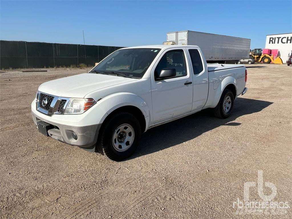 Nissan FRONTIER Bestelwagens met open laadbak