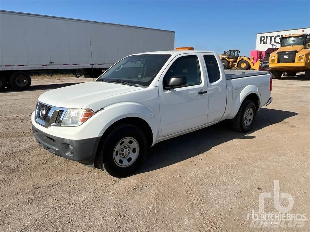 Nissan FRONTIER Bestelwagens met open laadbak