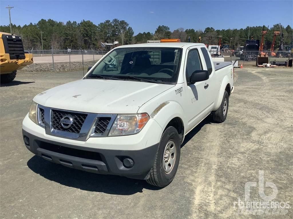 Nissan FRONTIER Bestelwagens met open laadbak