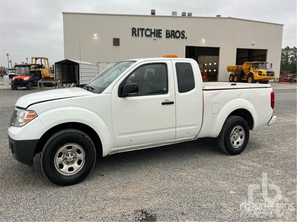 Nissan FRONTIER Bestelwagens met open laadbak
