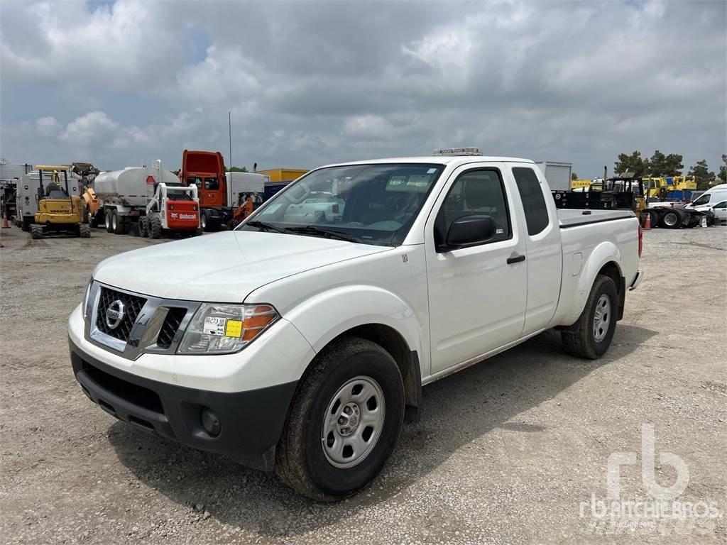 Nissan FRONTIER Bestelwagens met open laadbak