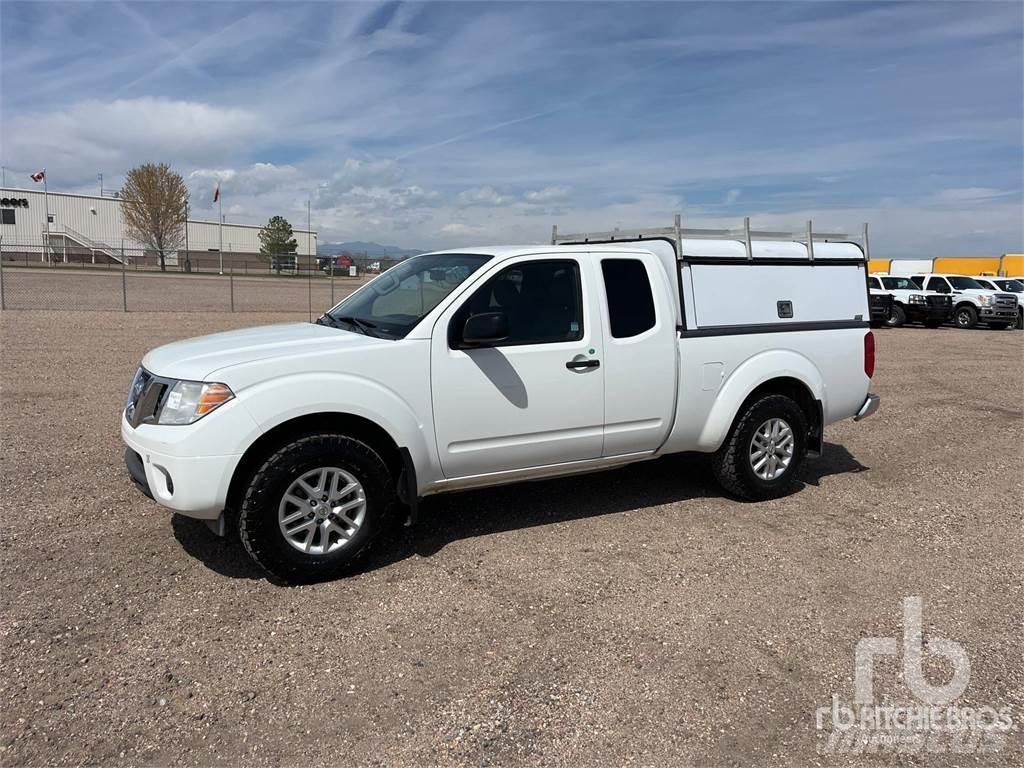 Nissan FRONTIER Bestelwagens met open laadbak