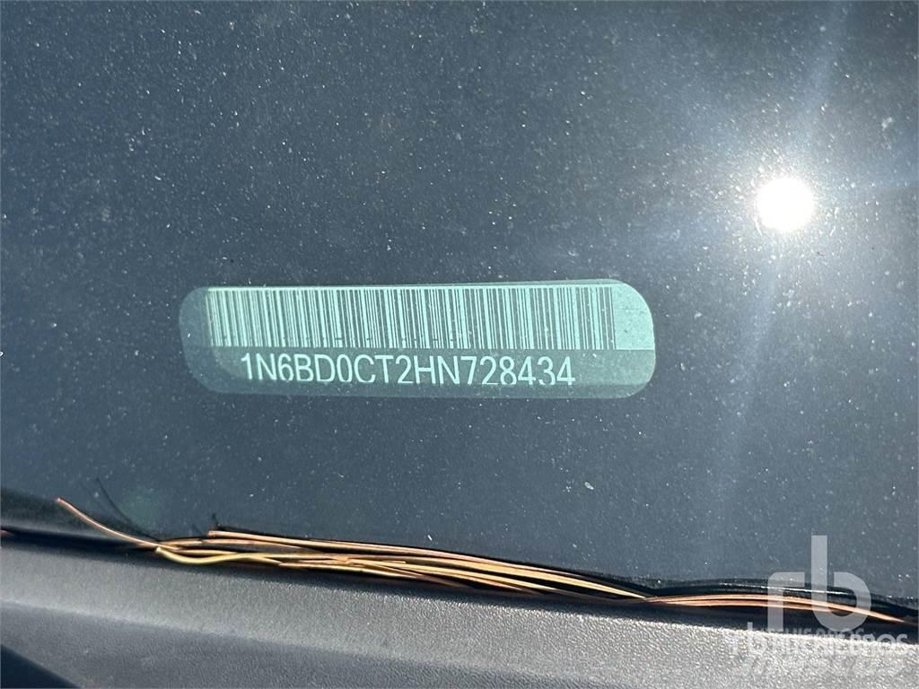 Nissan FRONTIER Bestelwagens met open laadbak