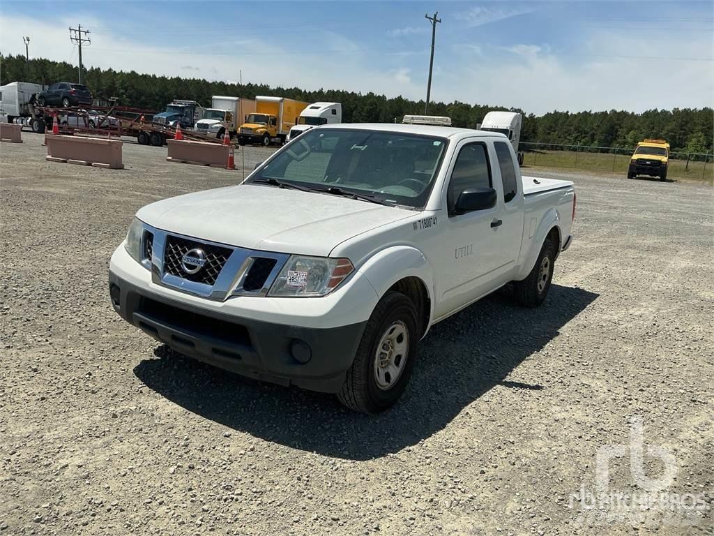 Nissan FRONTIER Bestelwagens met open laadbak