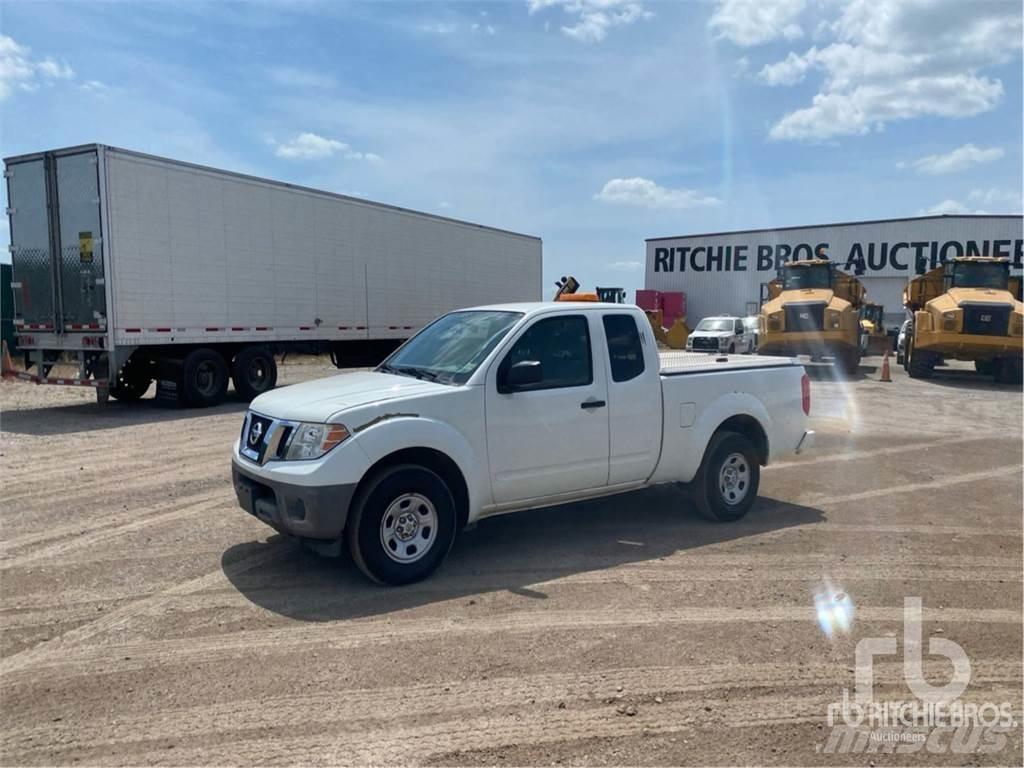 Nissan FRONTIER Bestelwagens met open laadbak
