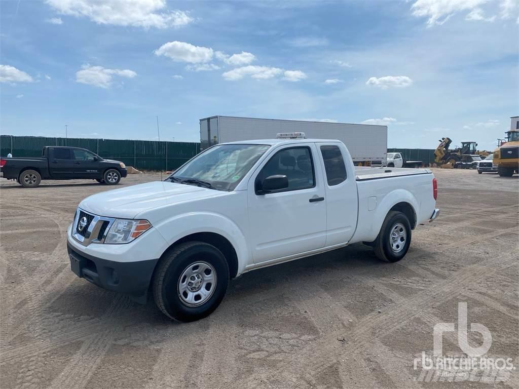 Nissan FRONTIER Bestelwagens met open laadbak