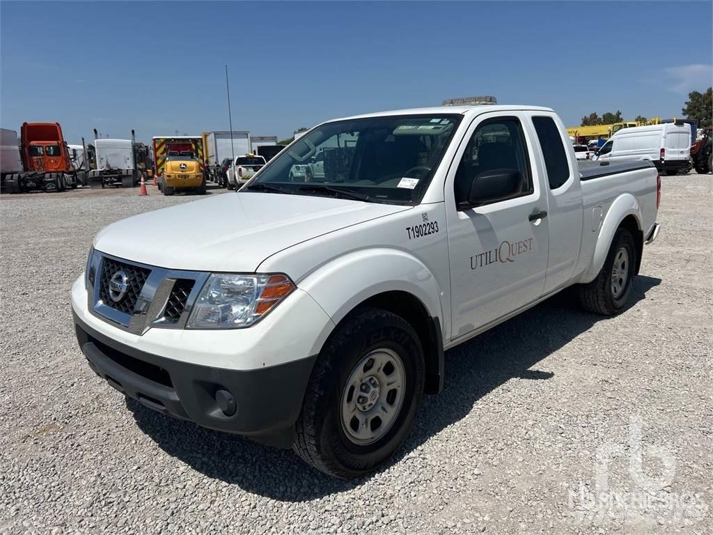 Nissan FRONTIER Bestelwagens met open laadbak