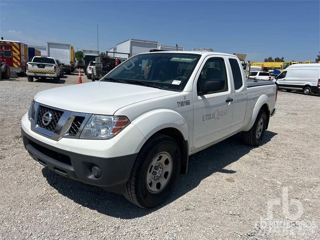 Nissan FRONTIER Bestelwagens met open laadbak