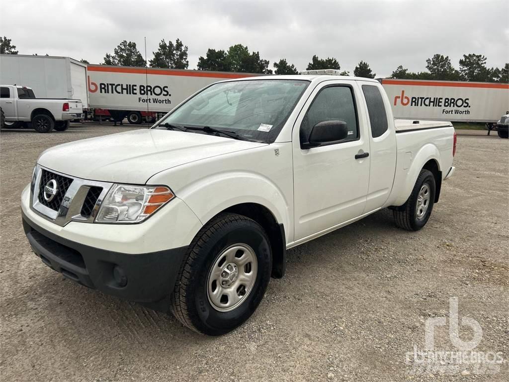 Nissan FRONTIER Bestelwagens met open laadbak