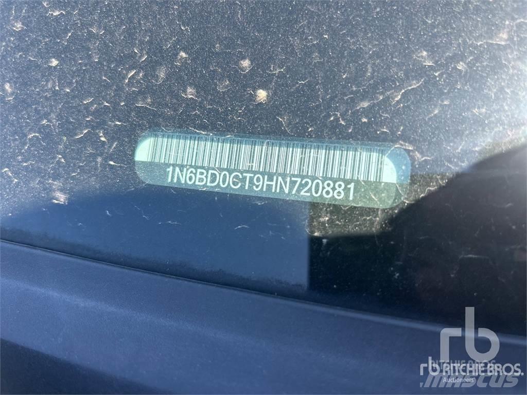 Nissan FRONTIER Bestelwagens met open laadbak