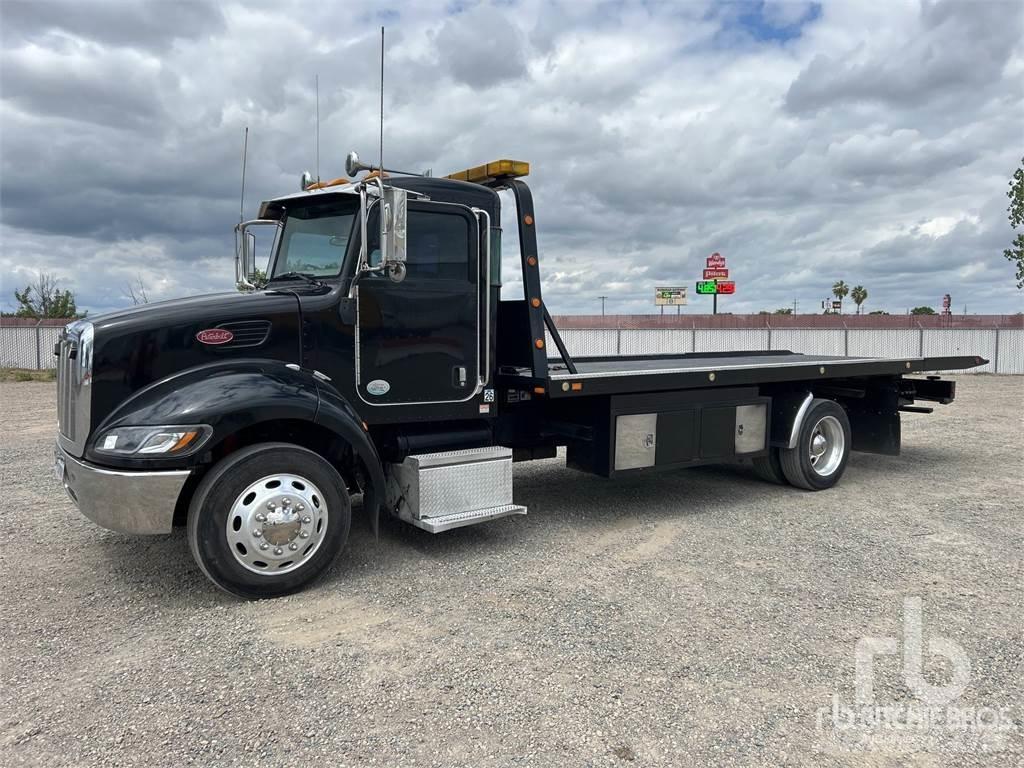 Peterbilt 330 Cabine en interieur