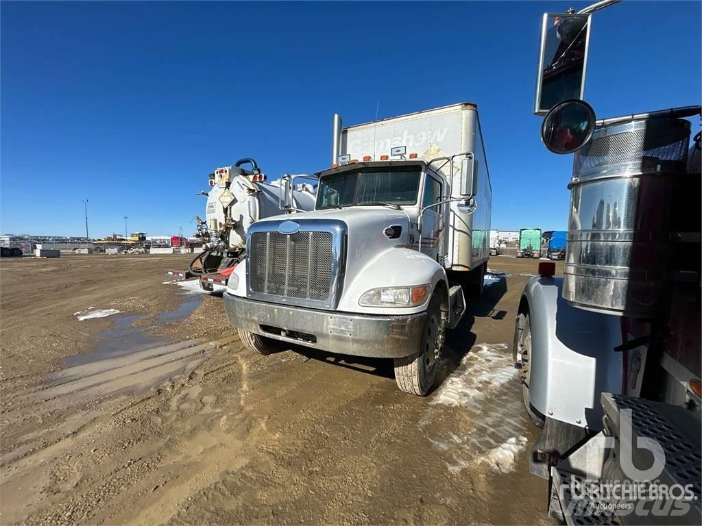 Peterbilt 335 Gesloten bedrijfswagens